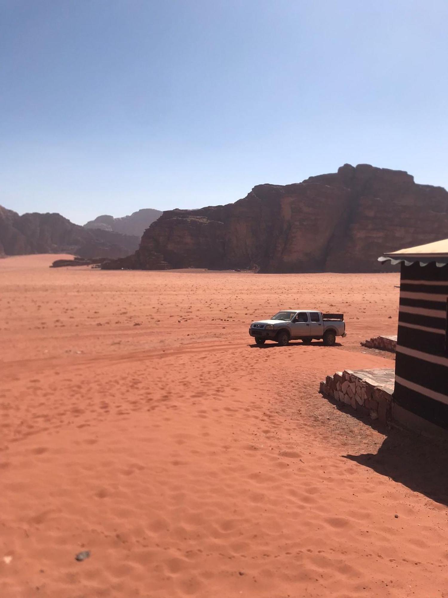 Отель Wadi Rum Bedouin Experience Экстерьер фото